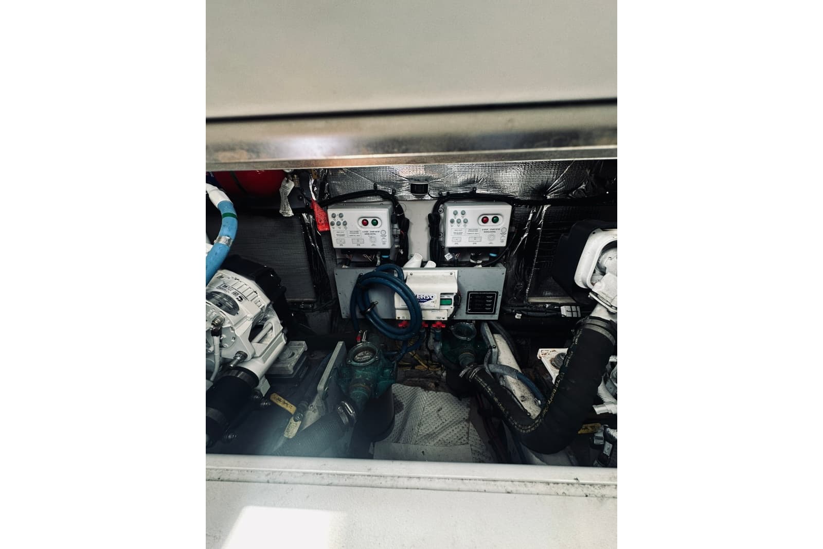 2012 Meridian 441 Sedan - Photo 8