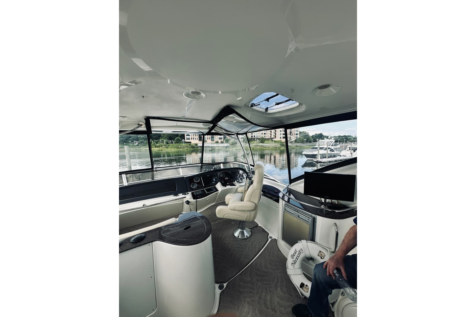 2012 Meridian 441 Sedan - Photo 42