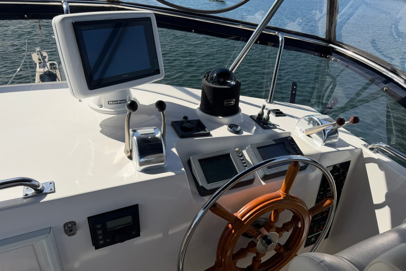 2003 Grand Banks 46 Europa - Photo 17