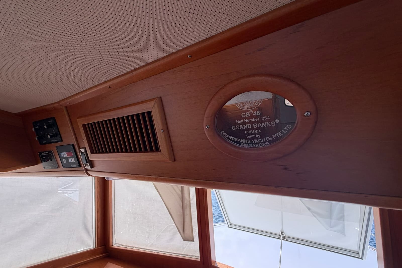 2003 Grand Banks 46 Europa - Photo 28