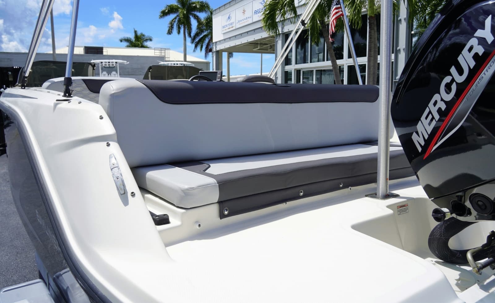 2024 Bayliner M19 - Photo 22