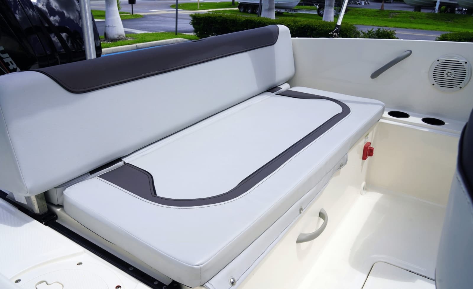 2024 Bayliner M19 - Photo 10