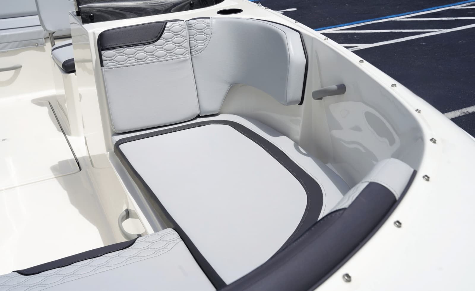2024 Bayliner M19 - Photo 15