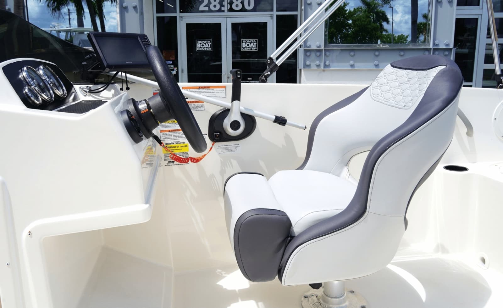 2024 Bayliner M19 - Photo 18