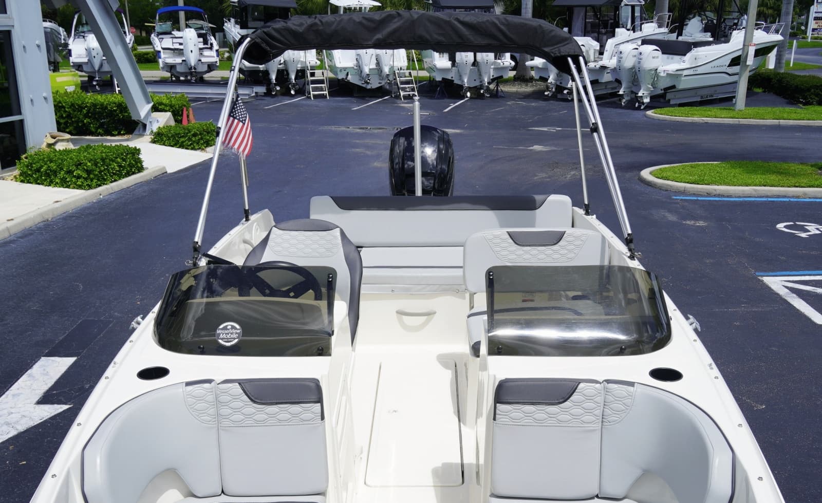 2024 Bayliner M19 - Photo 17