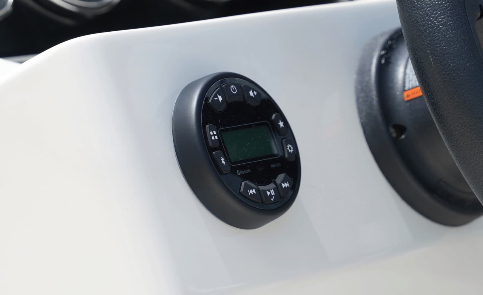 2024 Bayliner M19 - Photo 20
