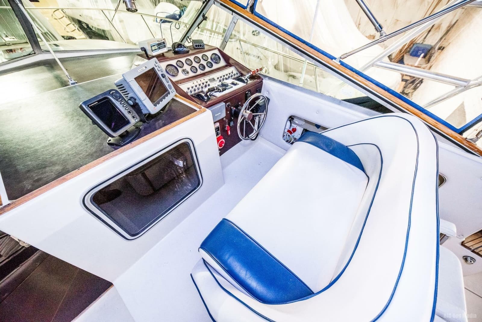 1985 Chris-Craft  - Photo 27