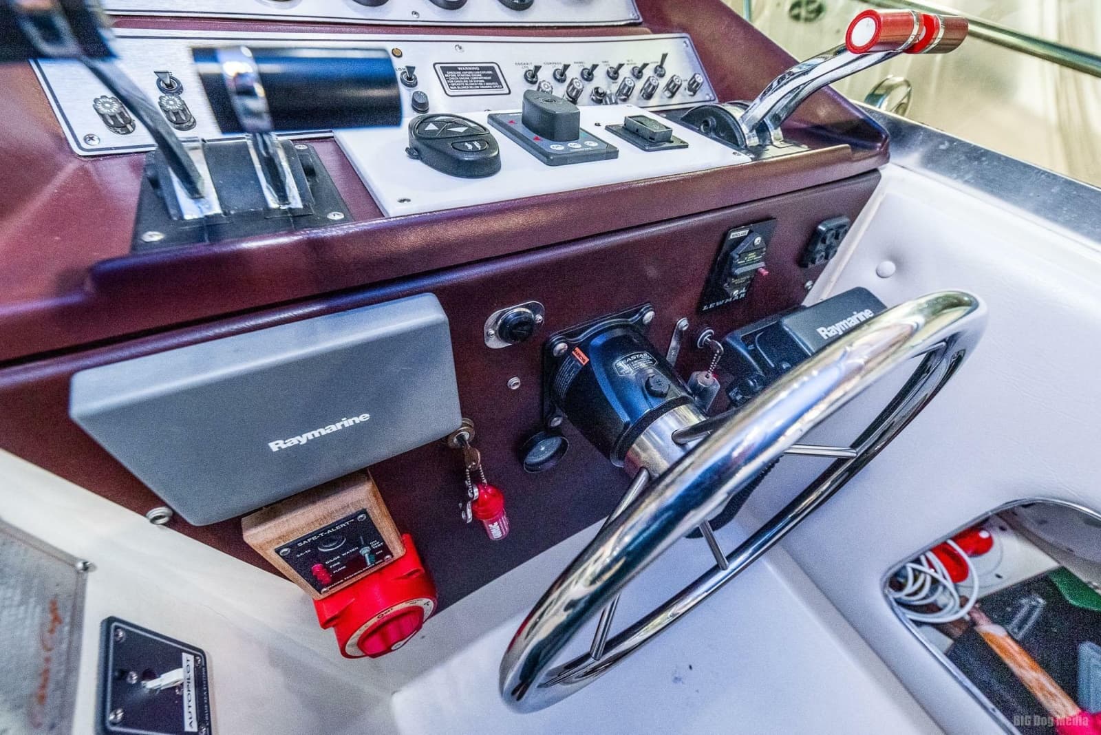 1985 Chris-Craft  - Photo 33