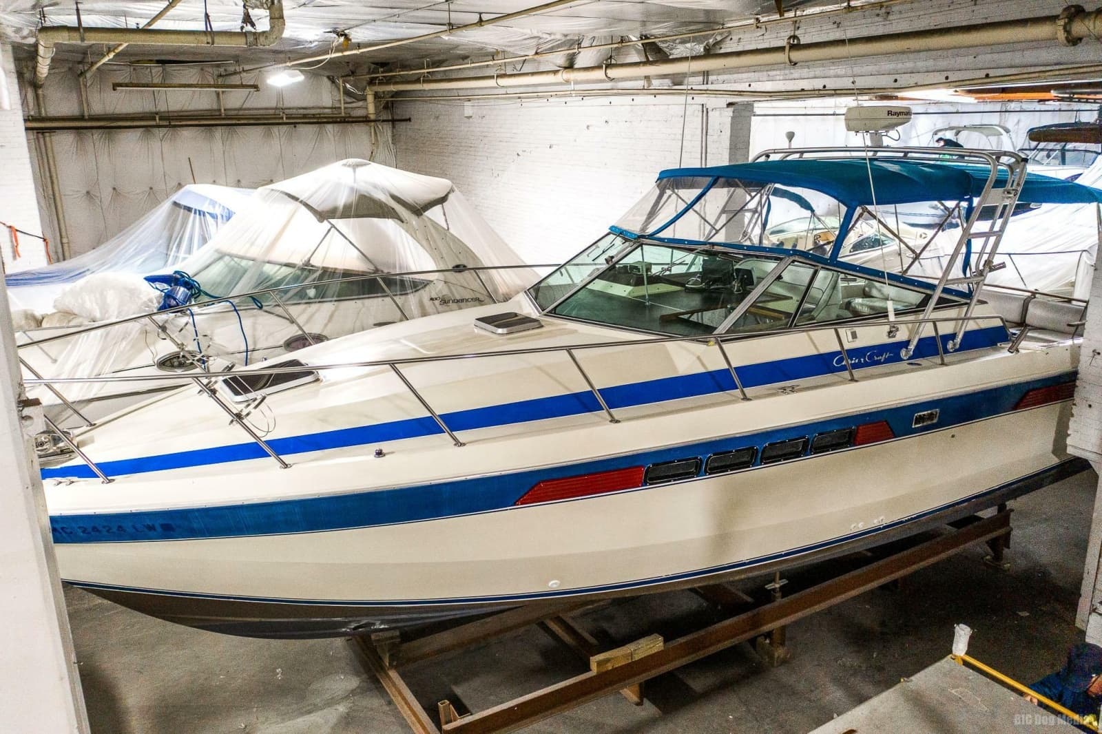 1985 Chris-Craft  - Photo 3