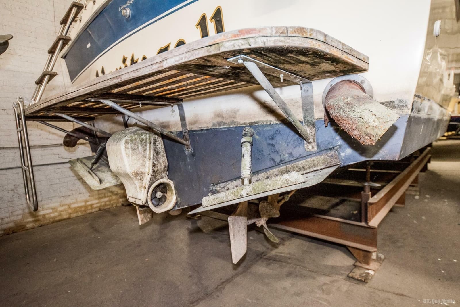 1985 Chris-Craft  - Photo 12