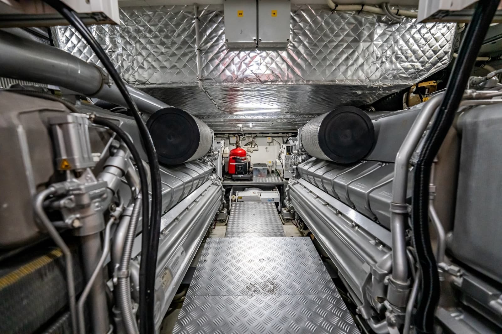 2019 Pershing 8X - Photo 77