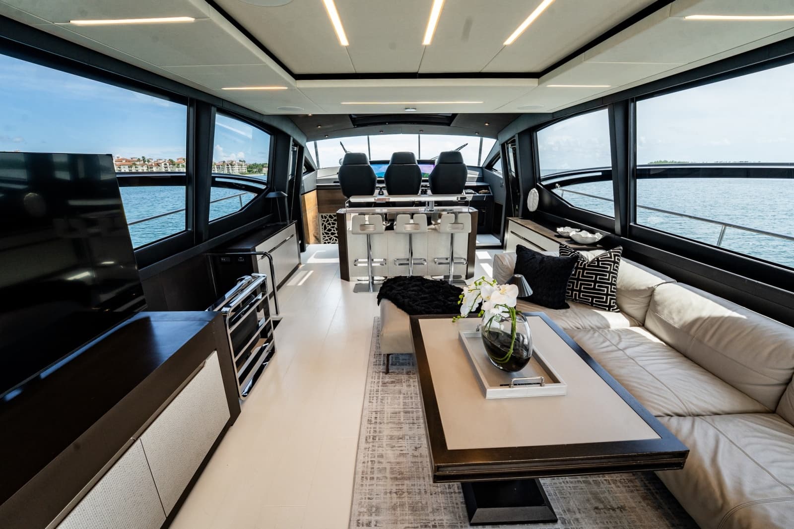 2019 Pershing 8X - Photo 40