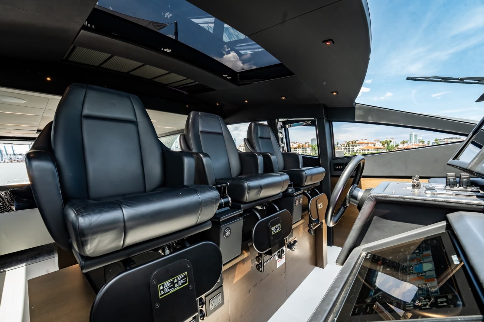 2019 Pershing 8X - Photo 42
