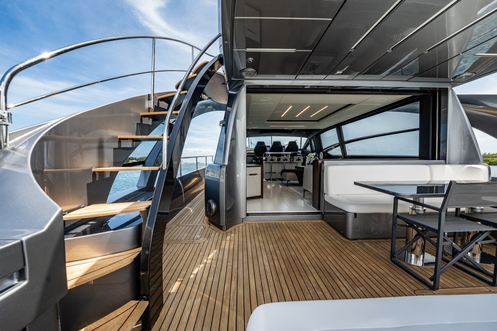 2019 Pershing 8X - Photo 34