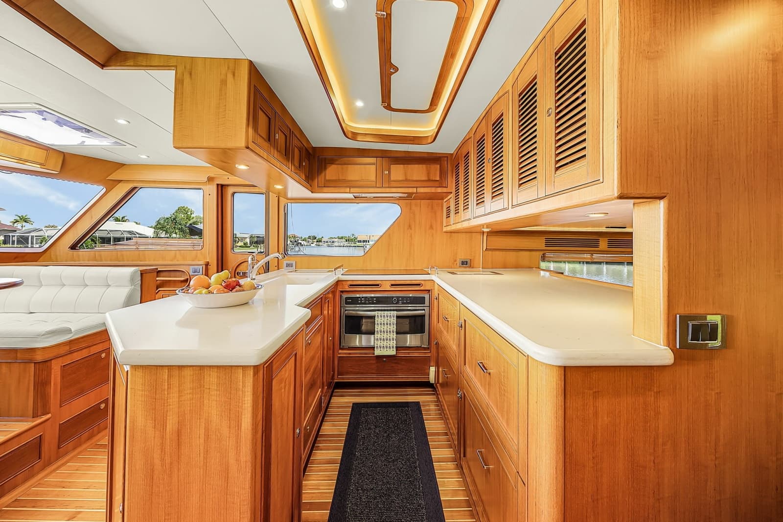 2016 Marlow Explorer 58E - Photo 14