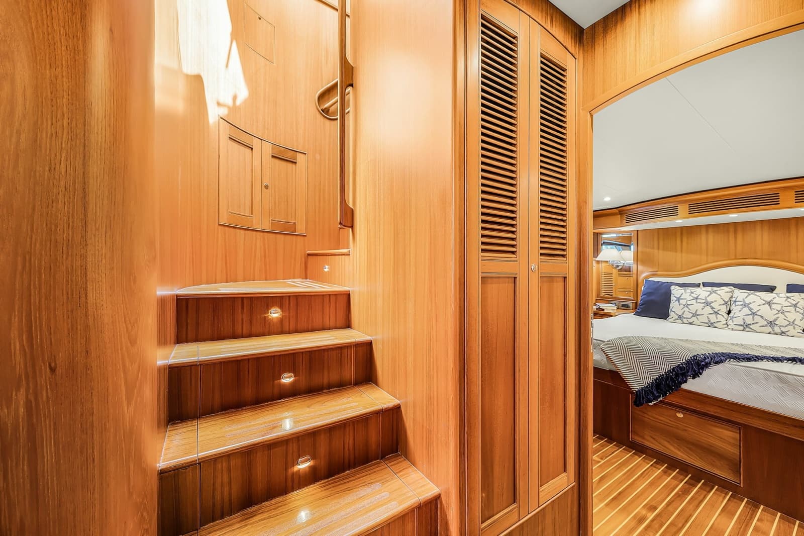 2016 Marlow Explorer 58E - Photo 23