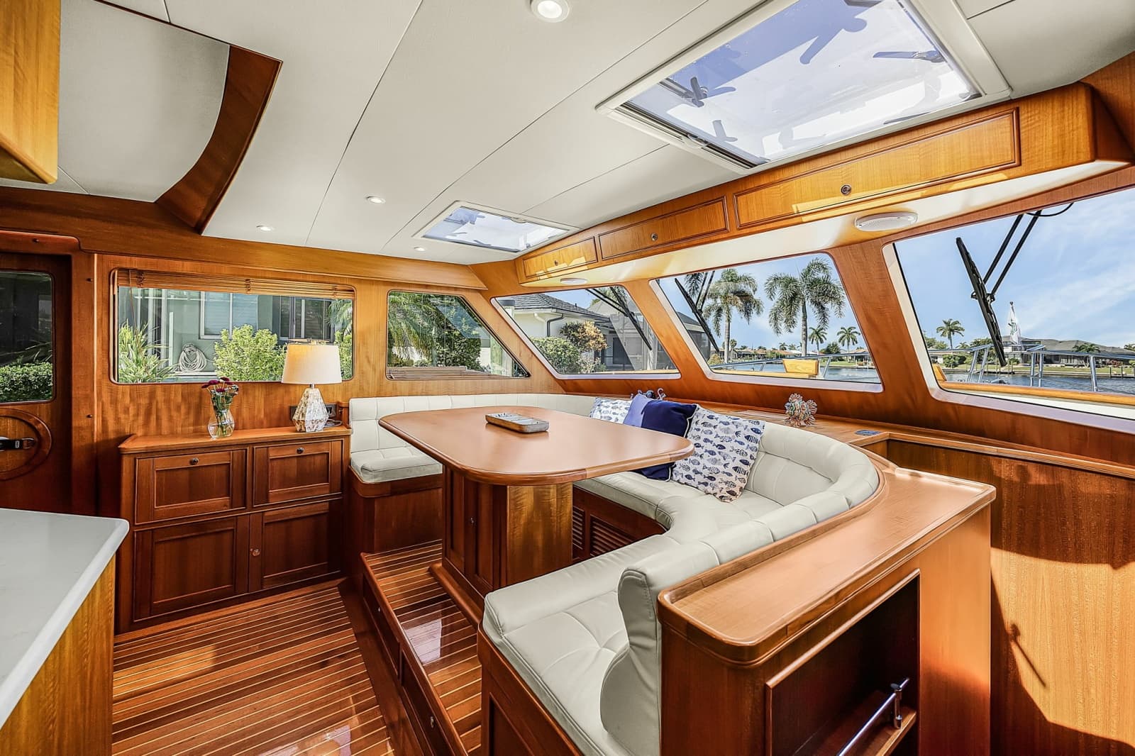 2016 Marlow Explorer 58E - Photo 11