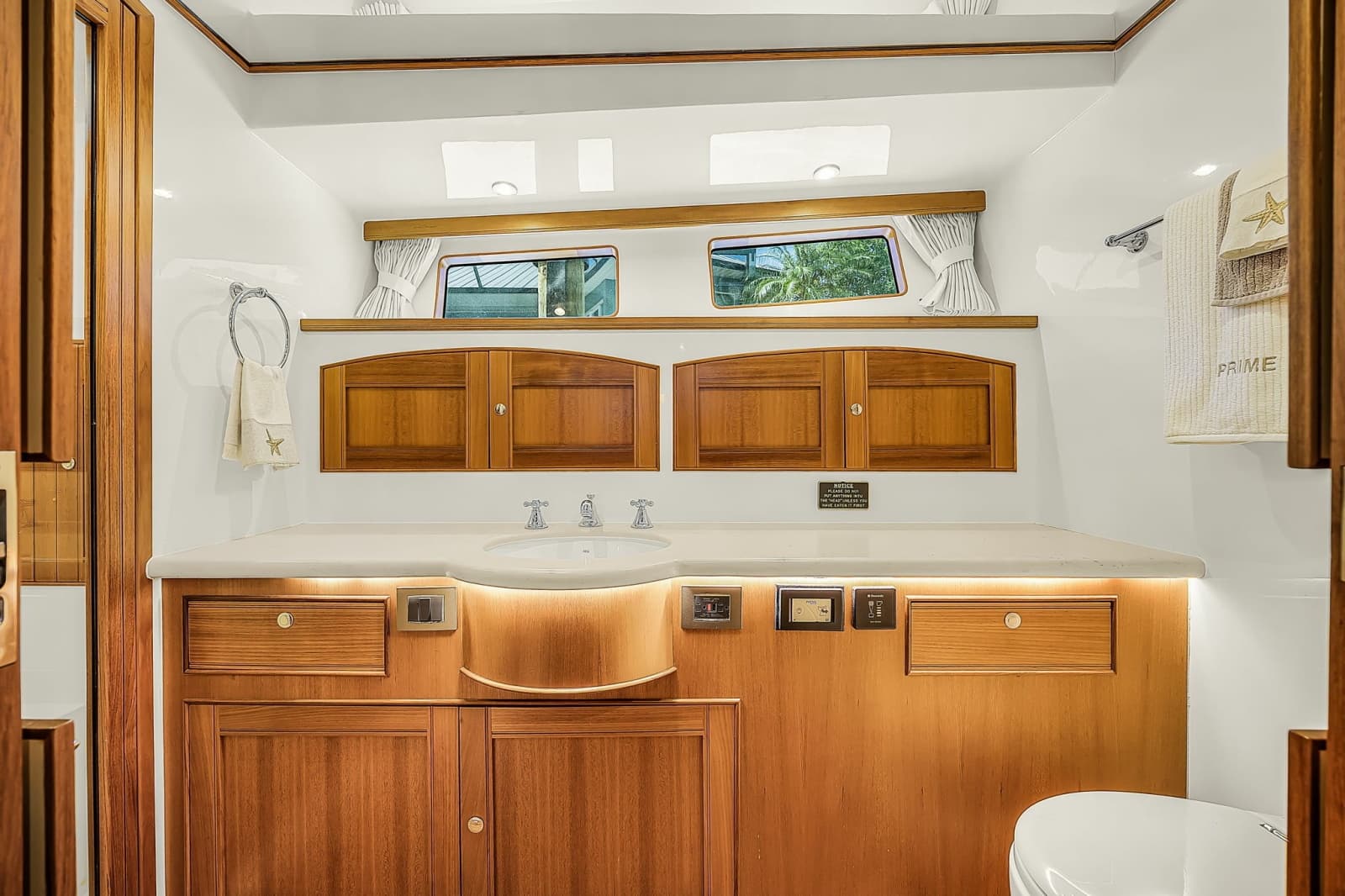 2016 Marlow Explorer 58E - Photo 19
