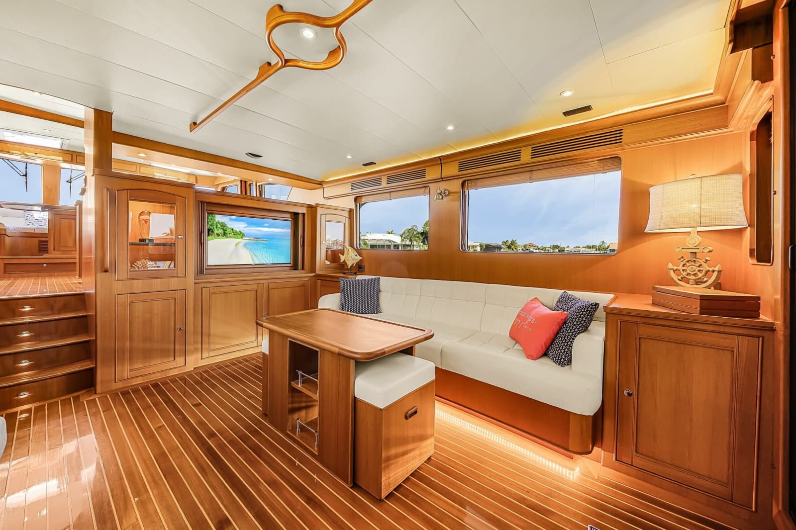 2016 Marlow Explorer 58E - Photo 4