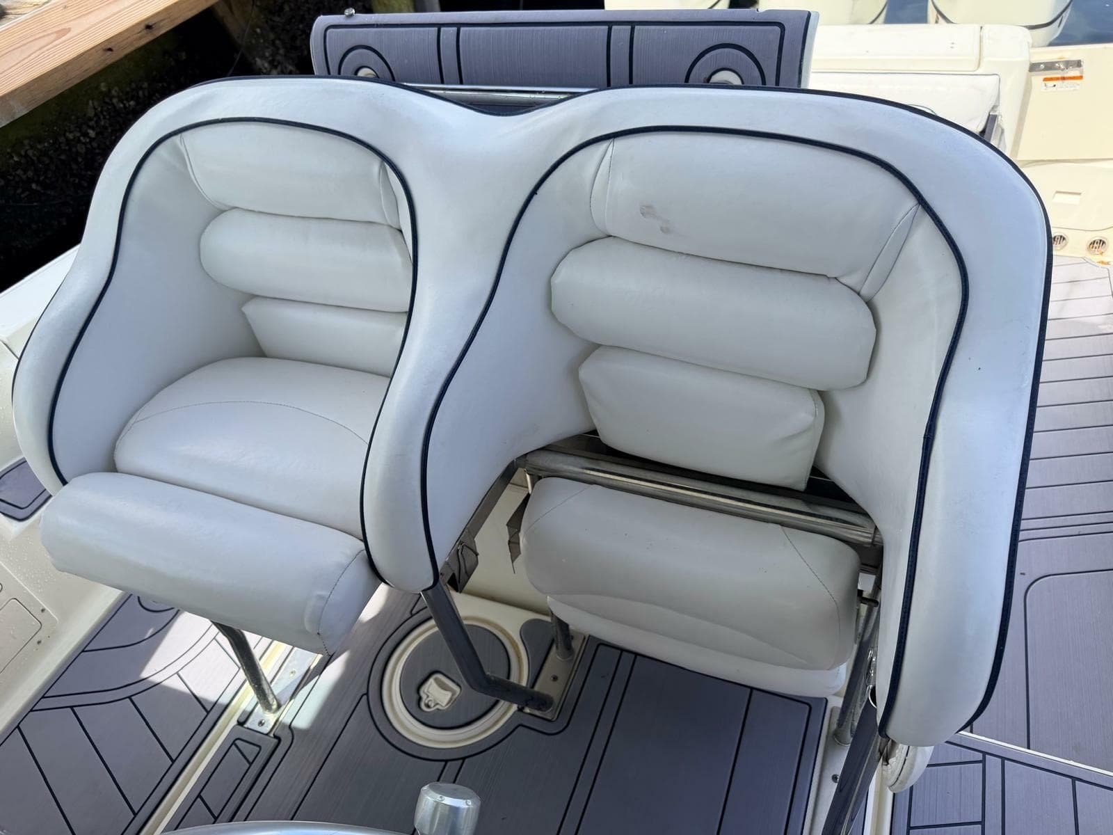 2005 Hydra-Sports 3300 VX - Photo 13