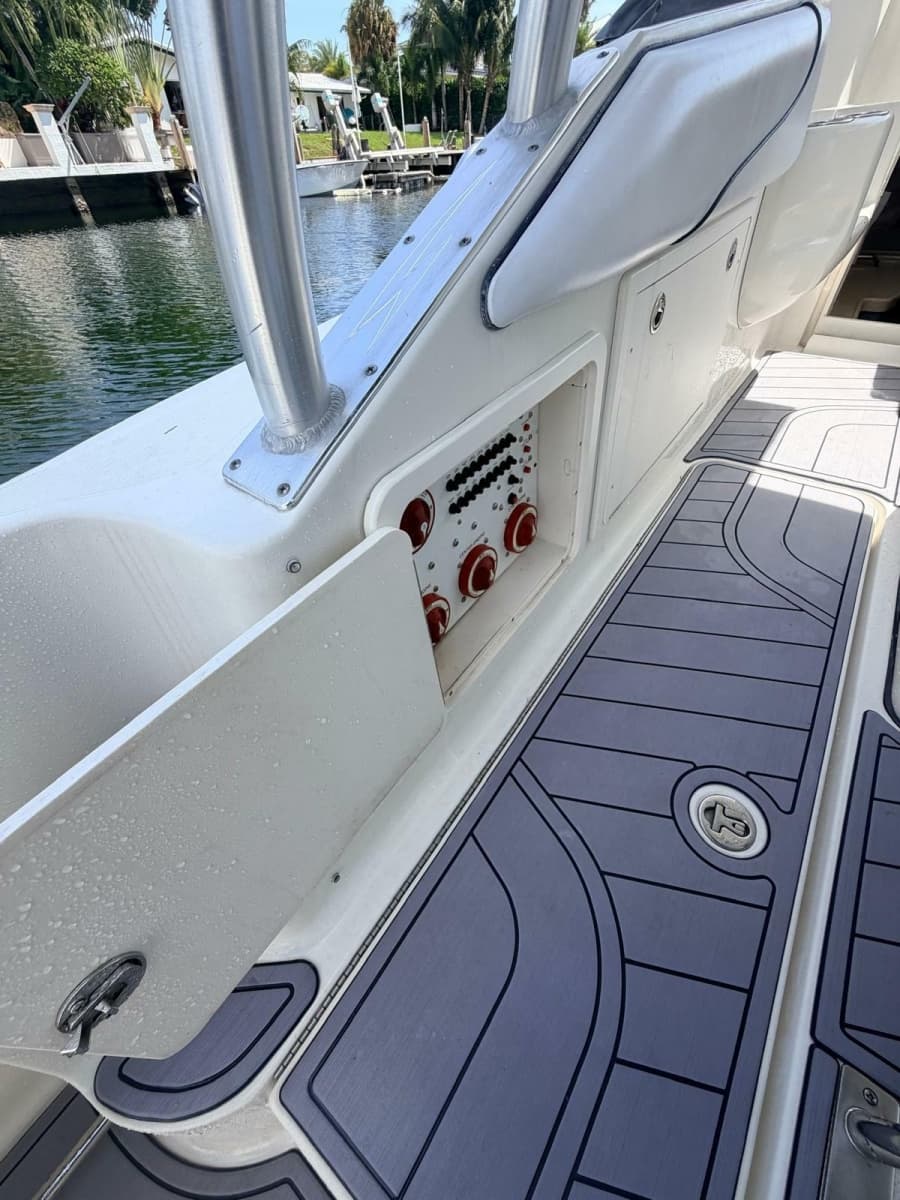 2005 Hydra-Sports 3300 VX - Photo 9