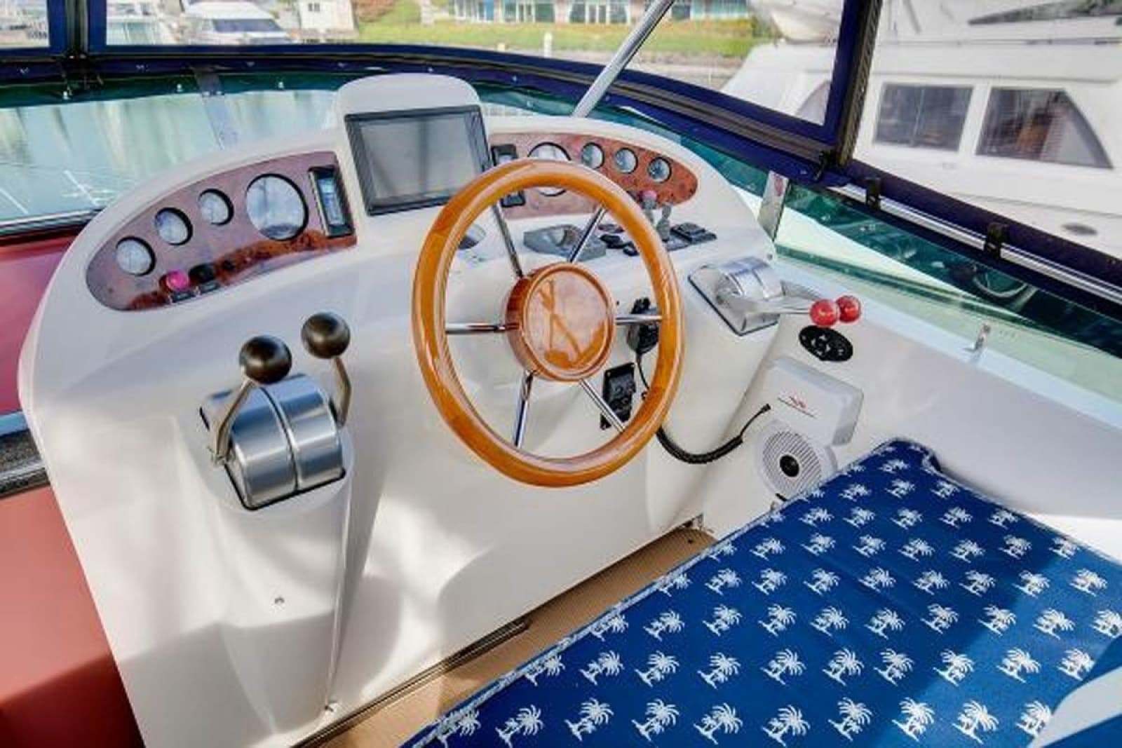2001 Prima Flybridge Sedan - Photo 13