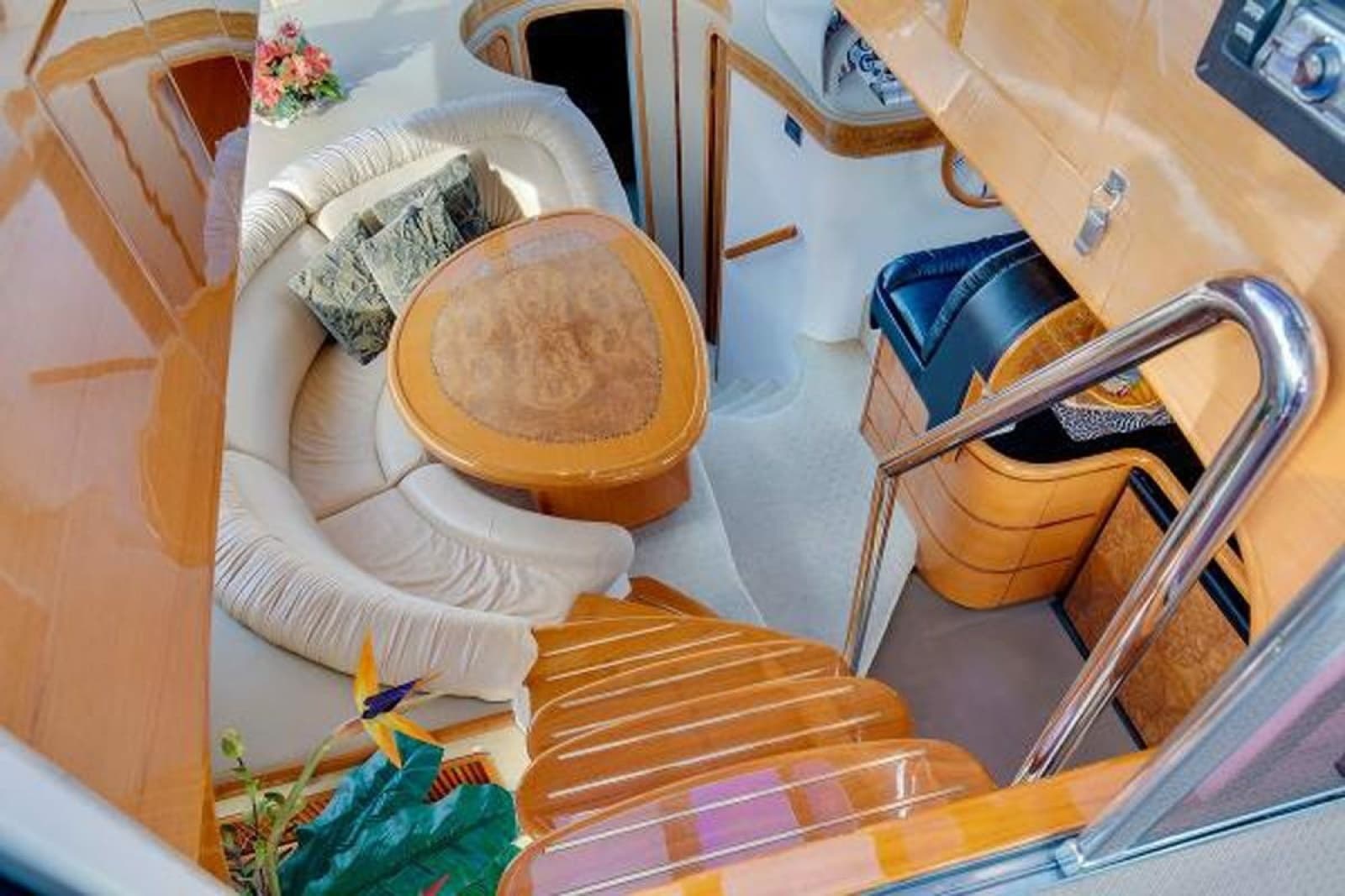 2001 Prima Flybridge Sedan - Photo 14