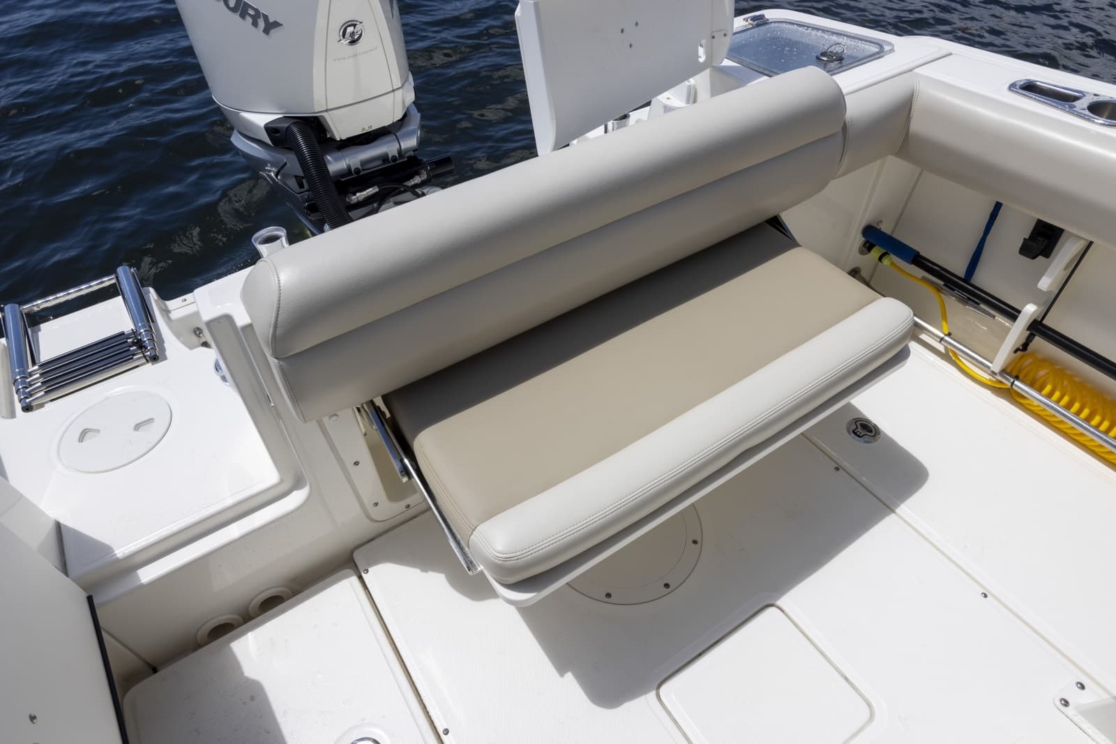 2021 Boston Whaler 230 OUTRAGE - Photo 18