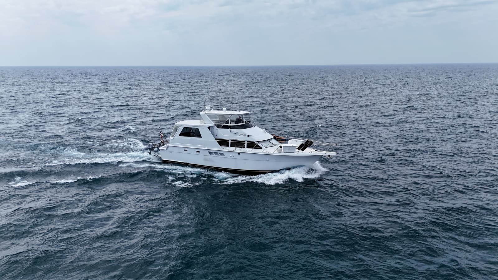 1999 Hatteras 52 Cockpit Motor Yacht - Photo 8