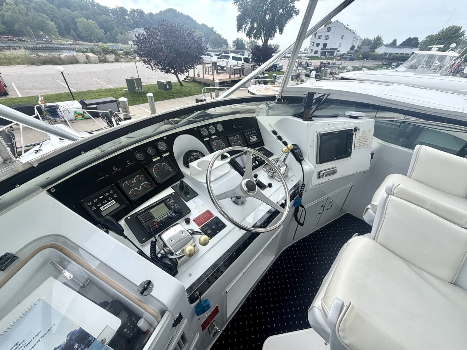 1999 Hatteras 52 Cockpit Motor Yacht - Photo 13