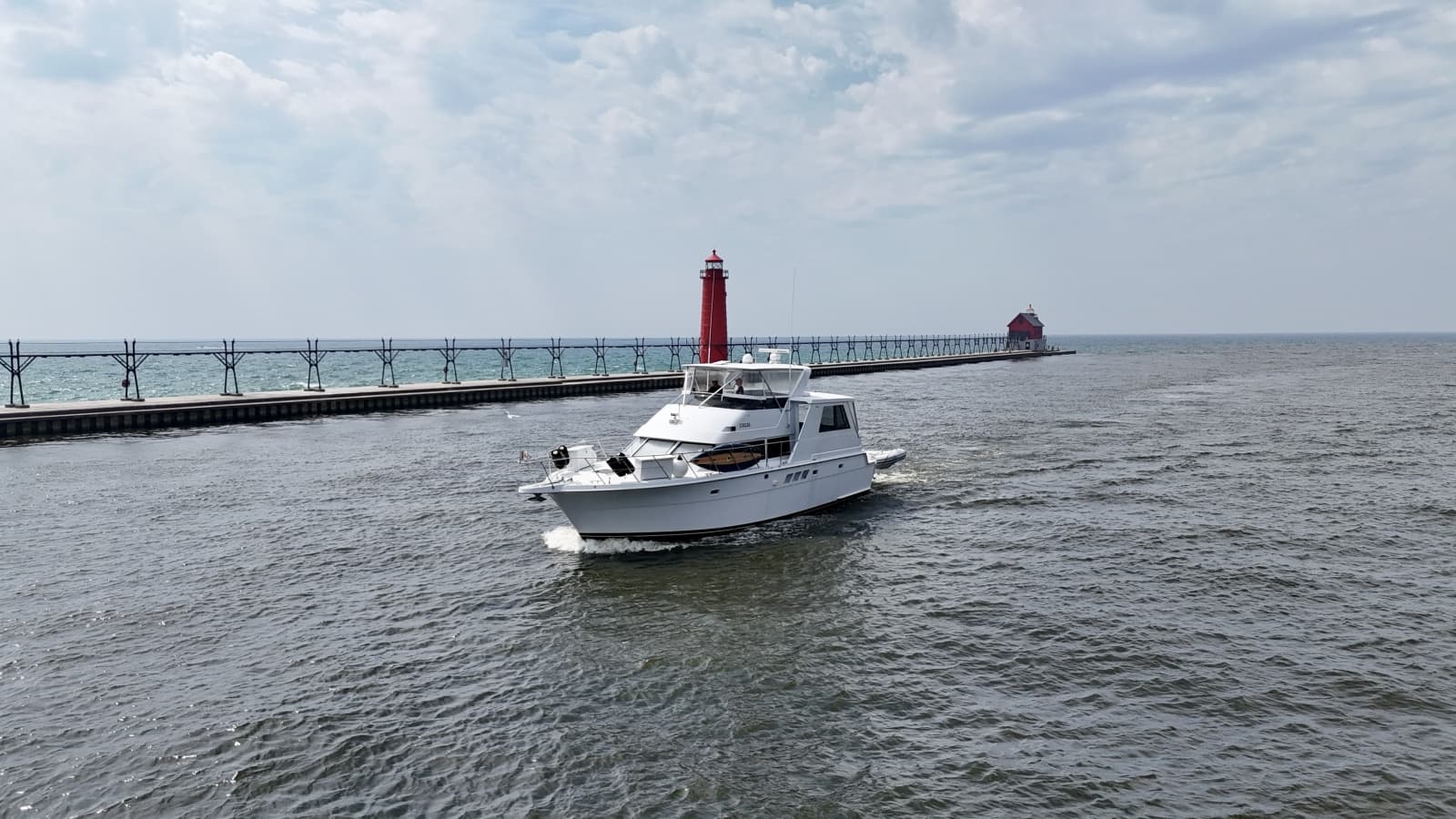 1999 Hatteras 52 Cockpit Motor Yacht - Photo 9