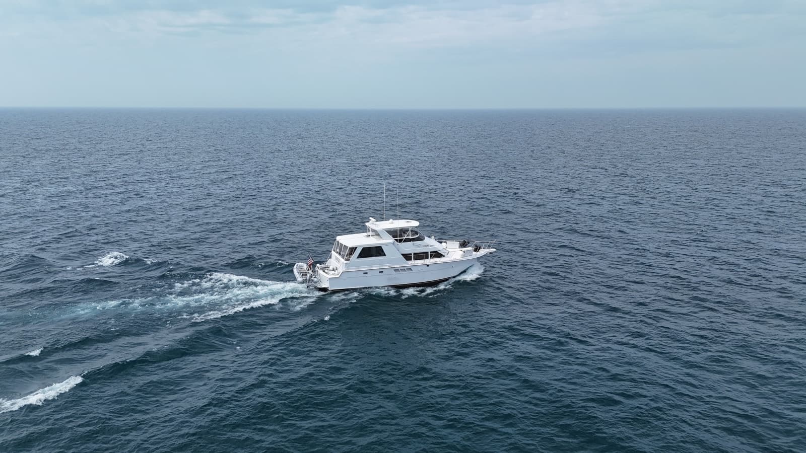 1999 Hatteras 52 Cockpit Motor Yacht - Photo 7