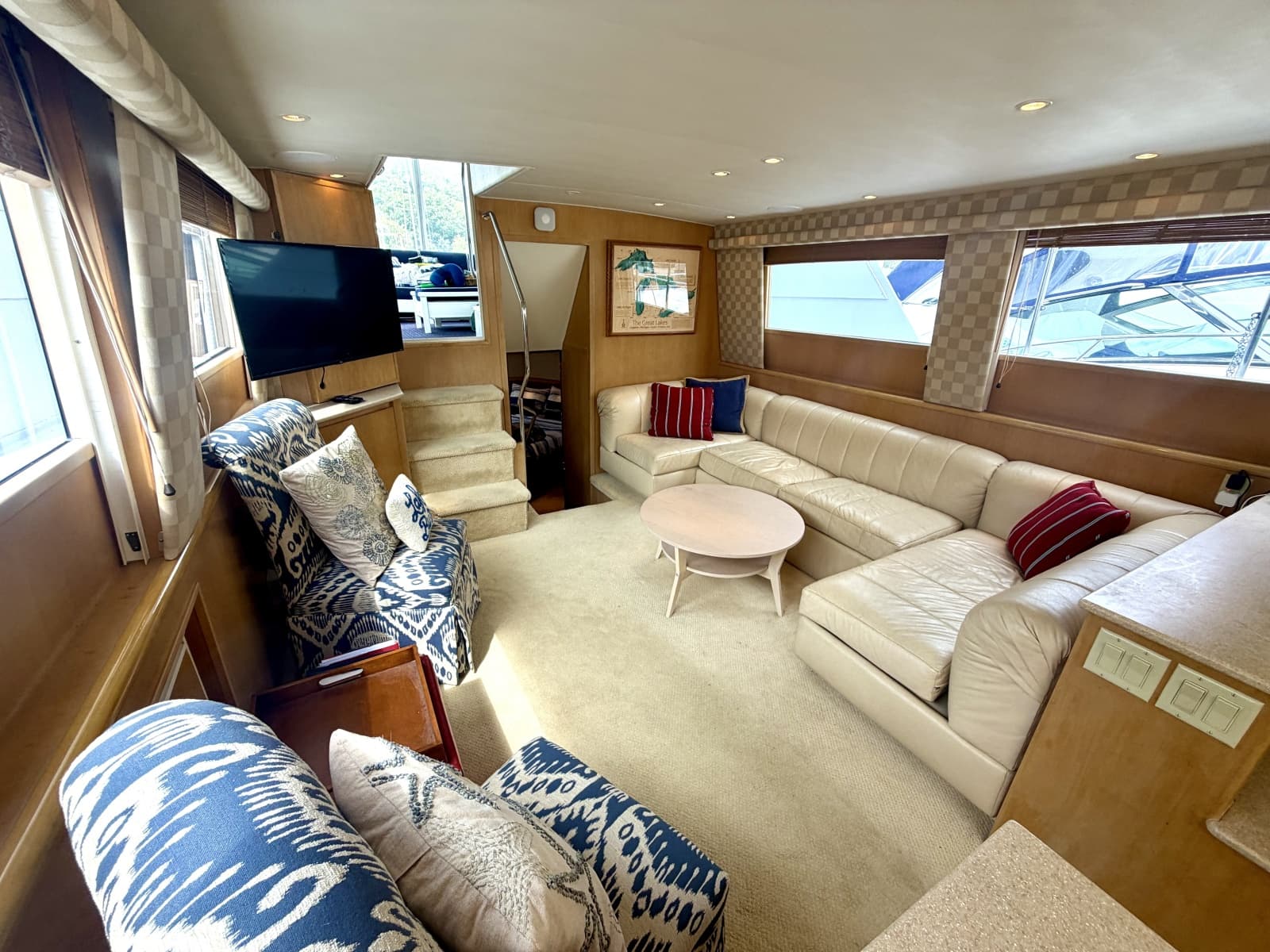 1999 Hatteras 52 Cockpit Motor Yacht - Photo 28