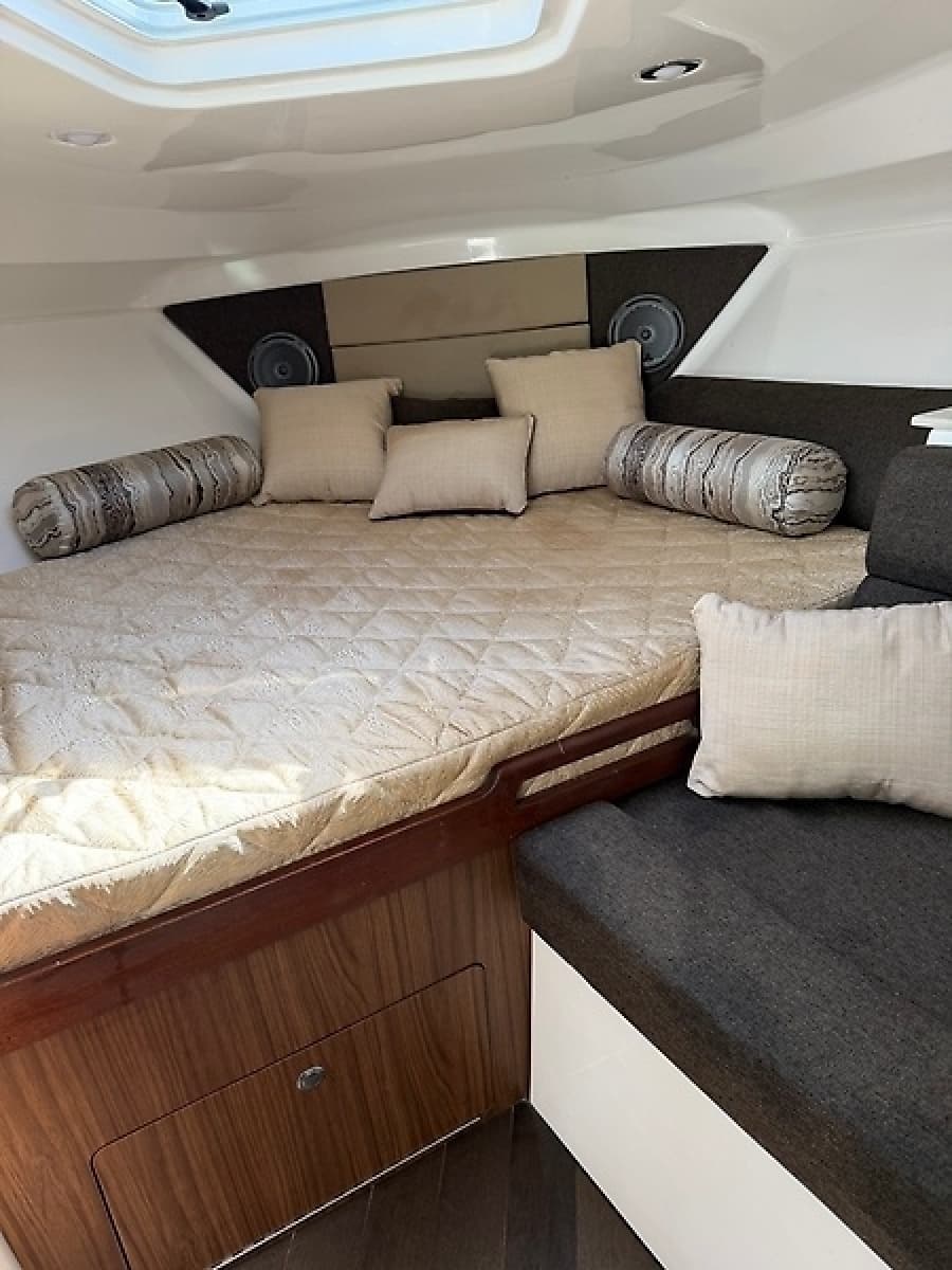 2018 Everglades 360LXC - Photo 5