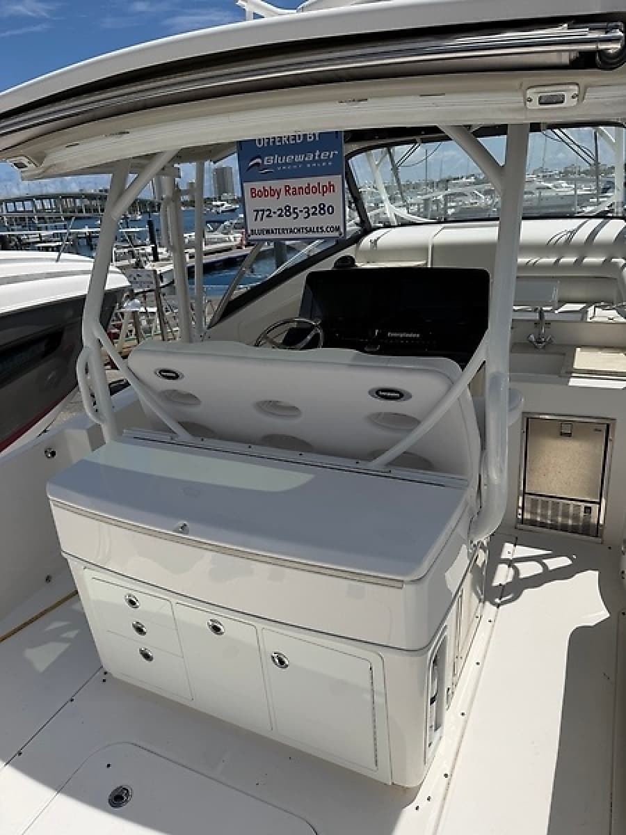 2018 Everglades 360LXC - Photo 23