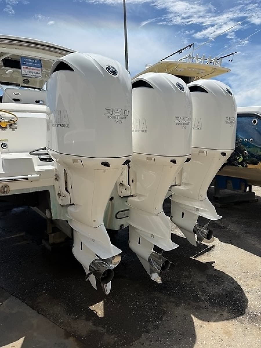 2018 Everglades 360LXC - Photo 27