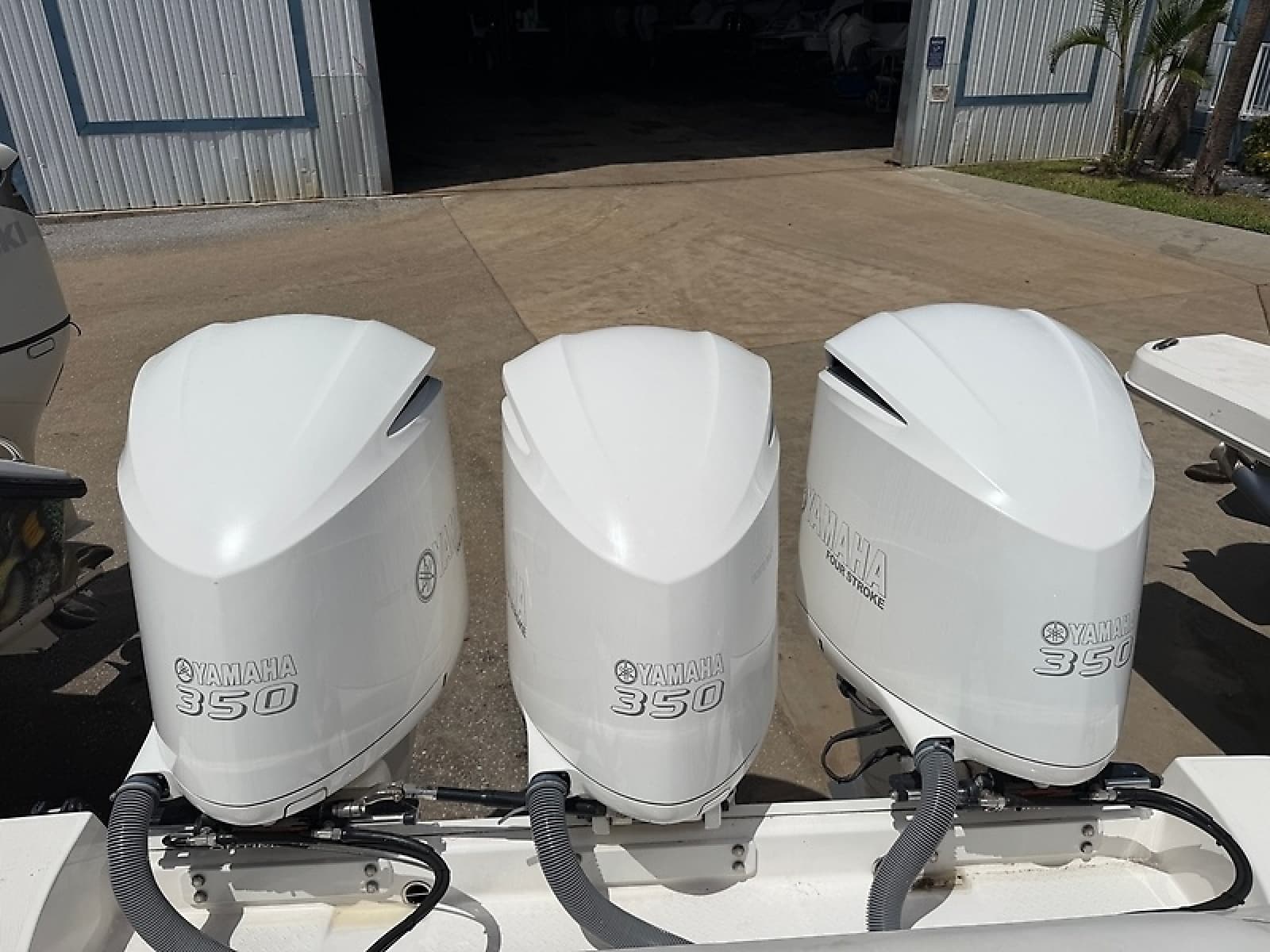 2018 Everglades 360LXC - Photo 26