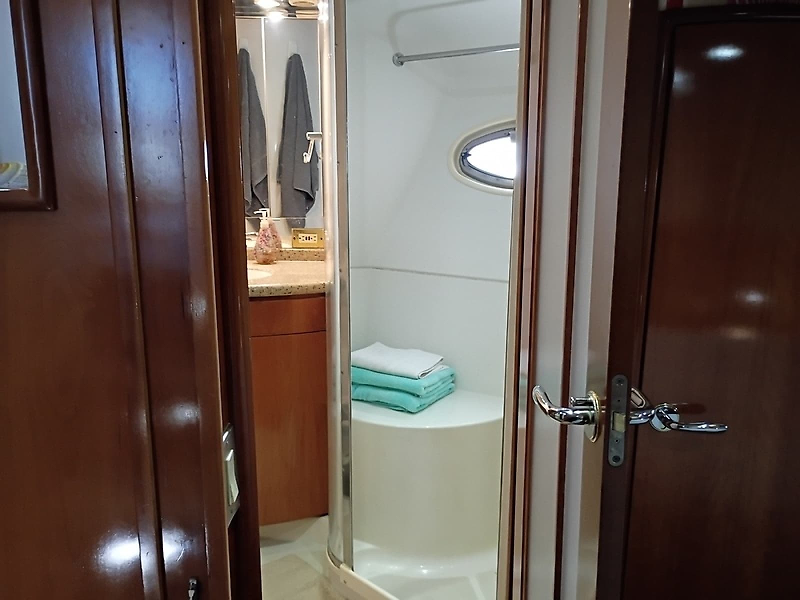 2022 Carver 450 Voyager Pilothouse - Photo 51