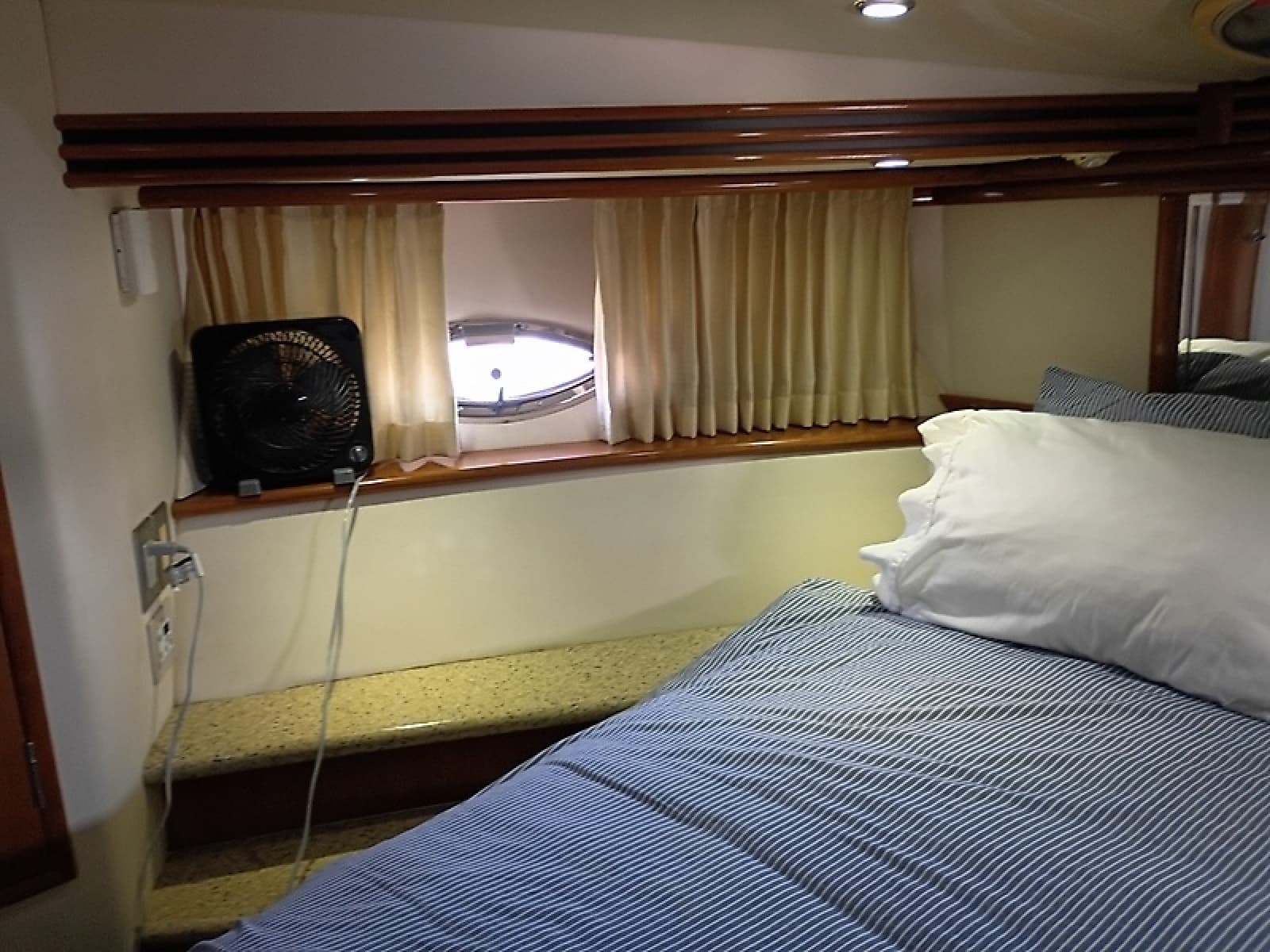 2022 Carver 450 Voyager Pilothouse - Photo 58