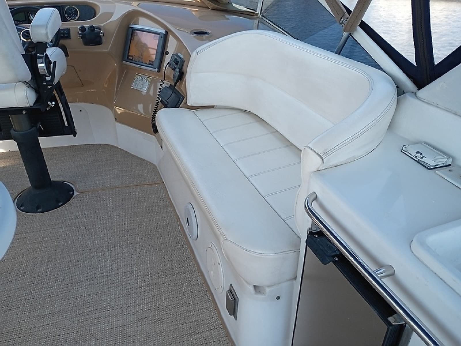 2022 Carver 450 Voyager Pilothouse - Photo 22