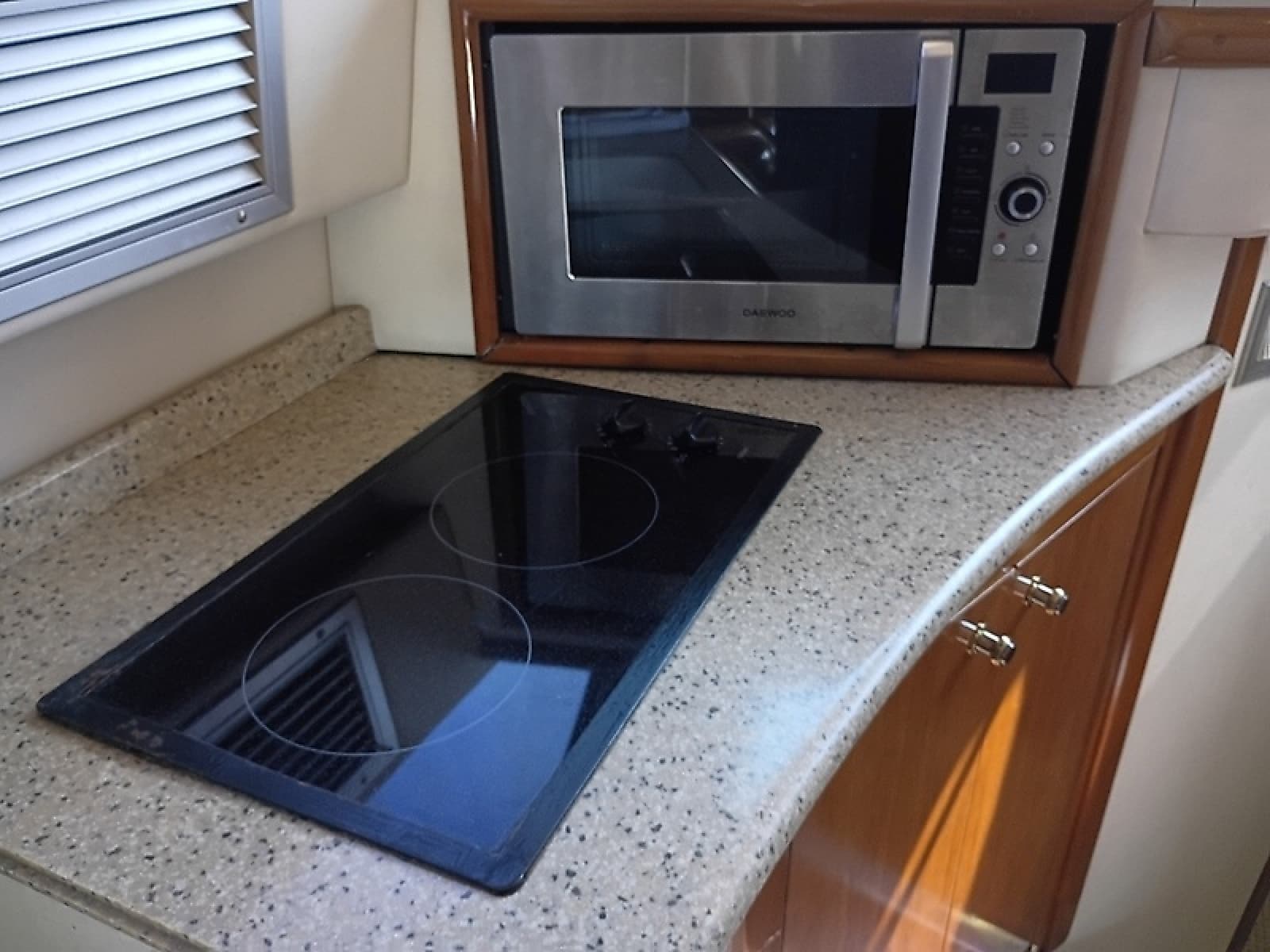 2022 Carver 450 Voyager Pilothouse - Photo 40