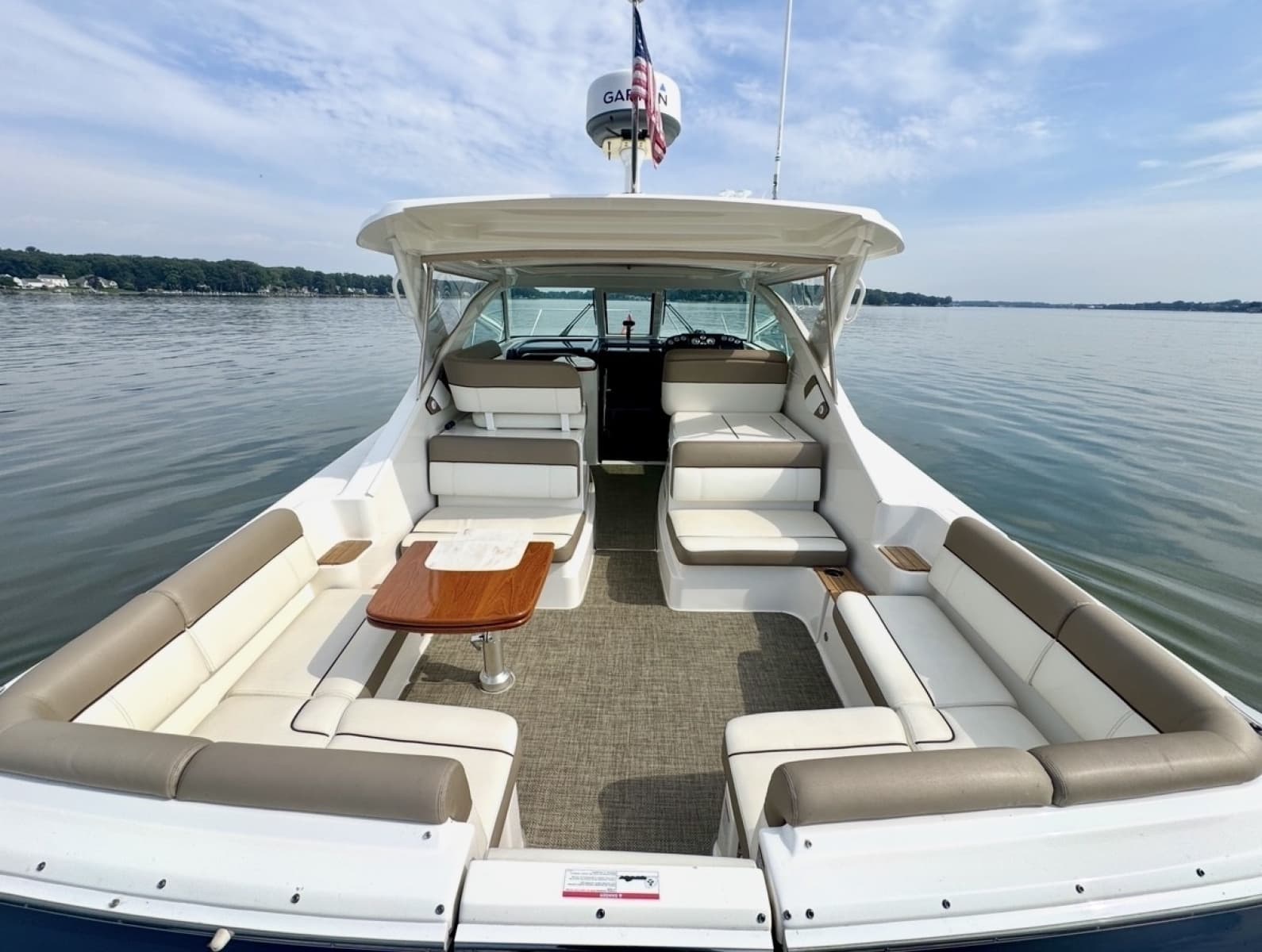 2015 Tiara Yachts 3100 Coronet - Photo 22
