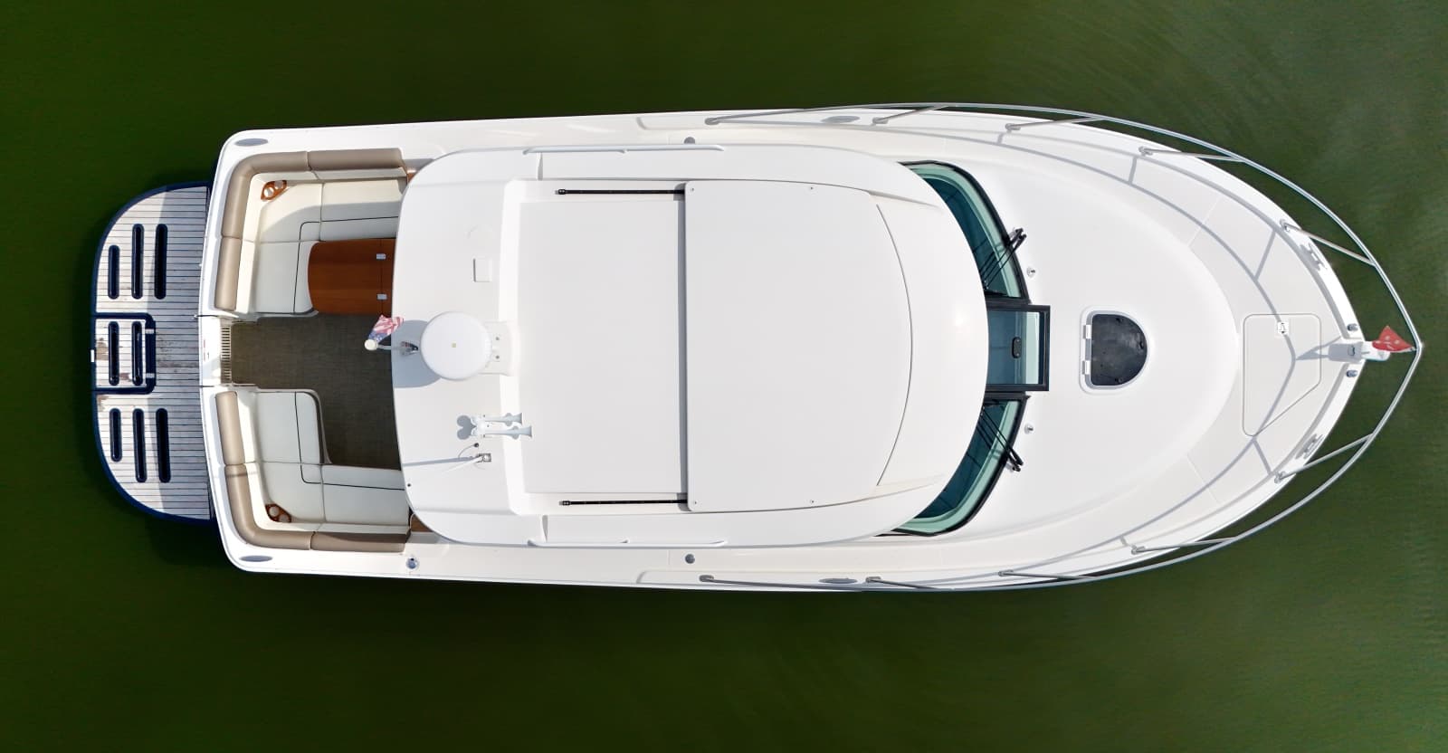2015 Tiara Yachts 3100 Coronet - Photo 17