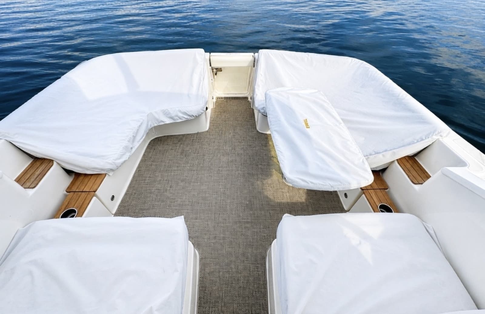 2015 Tiara Yachts 3100 Coronet - Photo 38