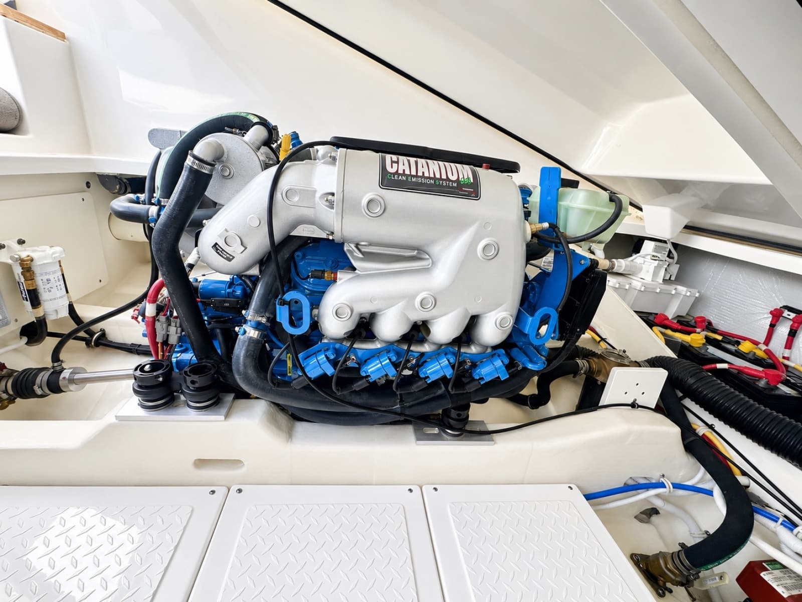 2015 Tiara Yachts 3100 Coronet - Photo 59