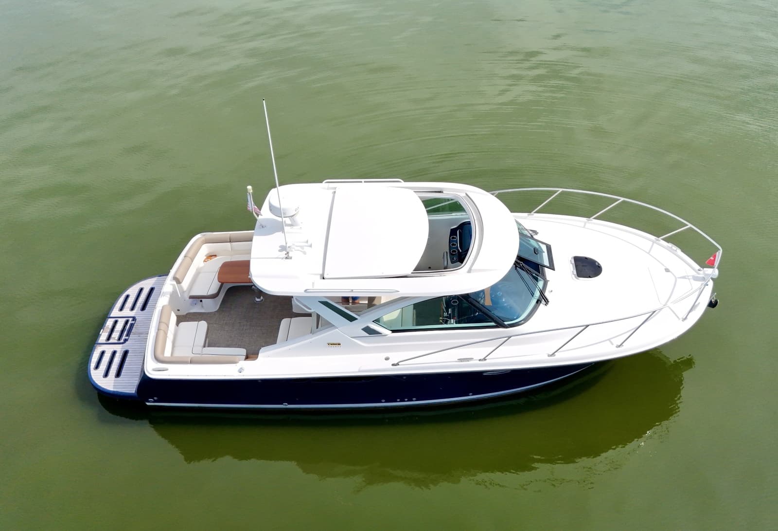 2015 Tiara Yachts 3100 Coronet - Photo 4