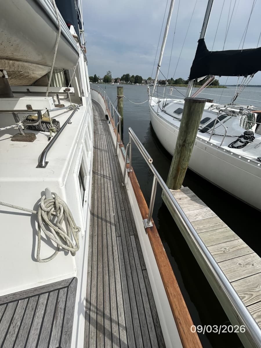 1989 Grand Banks Classic - Photo 12