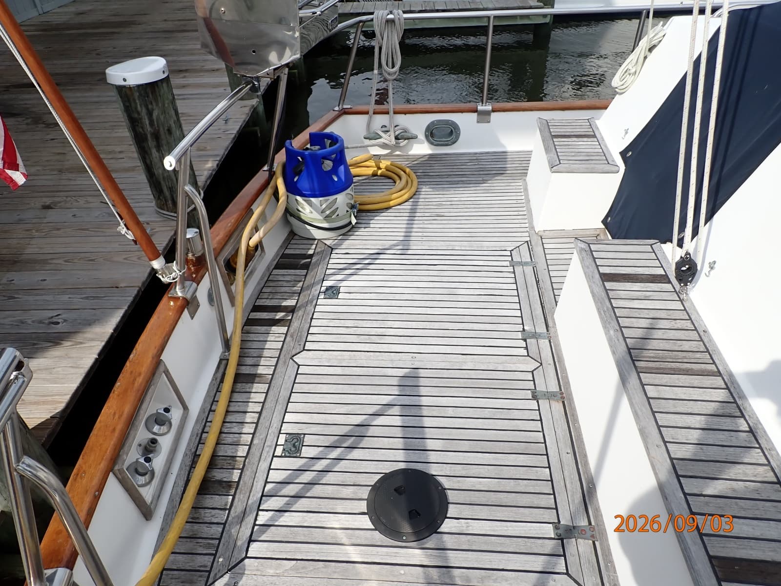 1989 Grand Banks Classic - Photo 31
