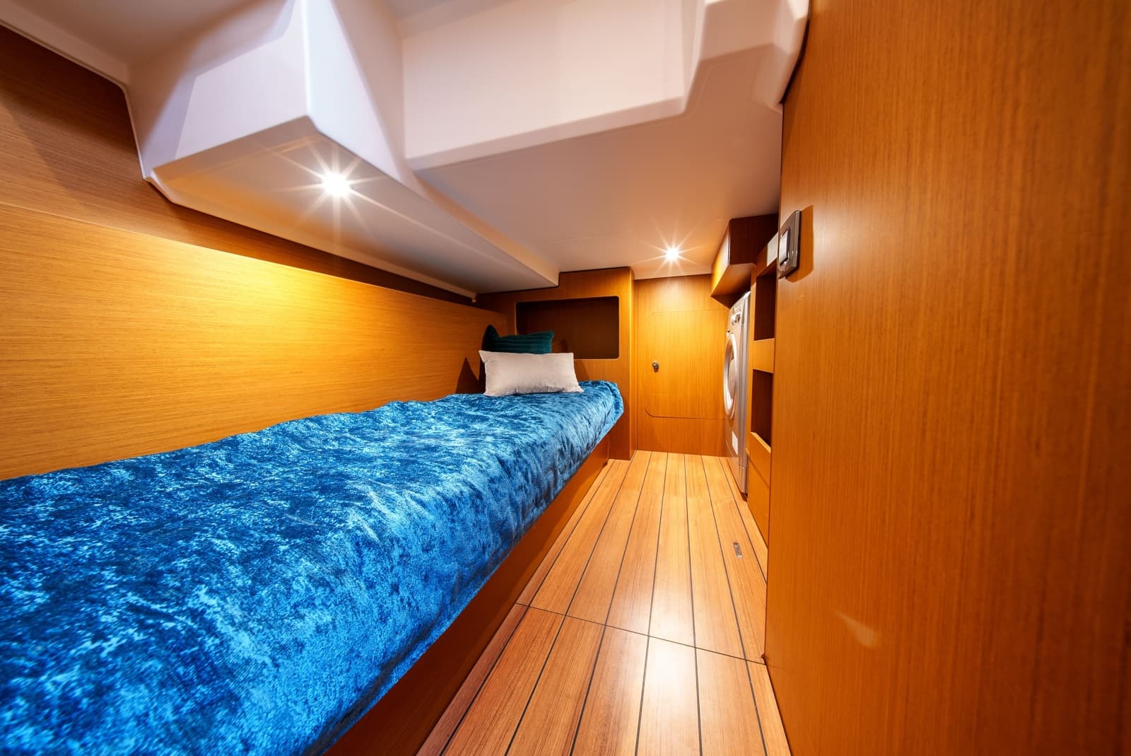 2026 Beneteau Swift Trawler 54 - Photo 41