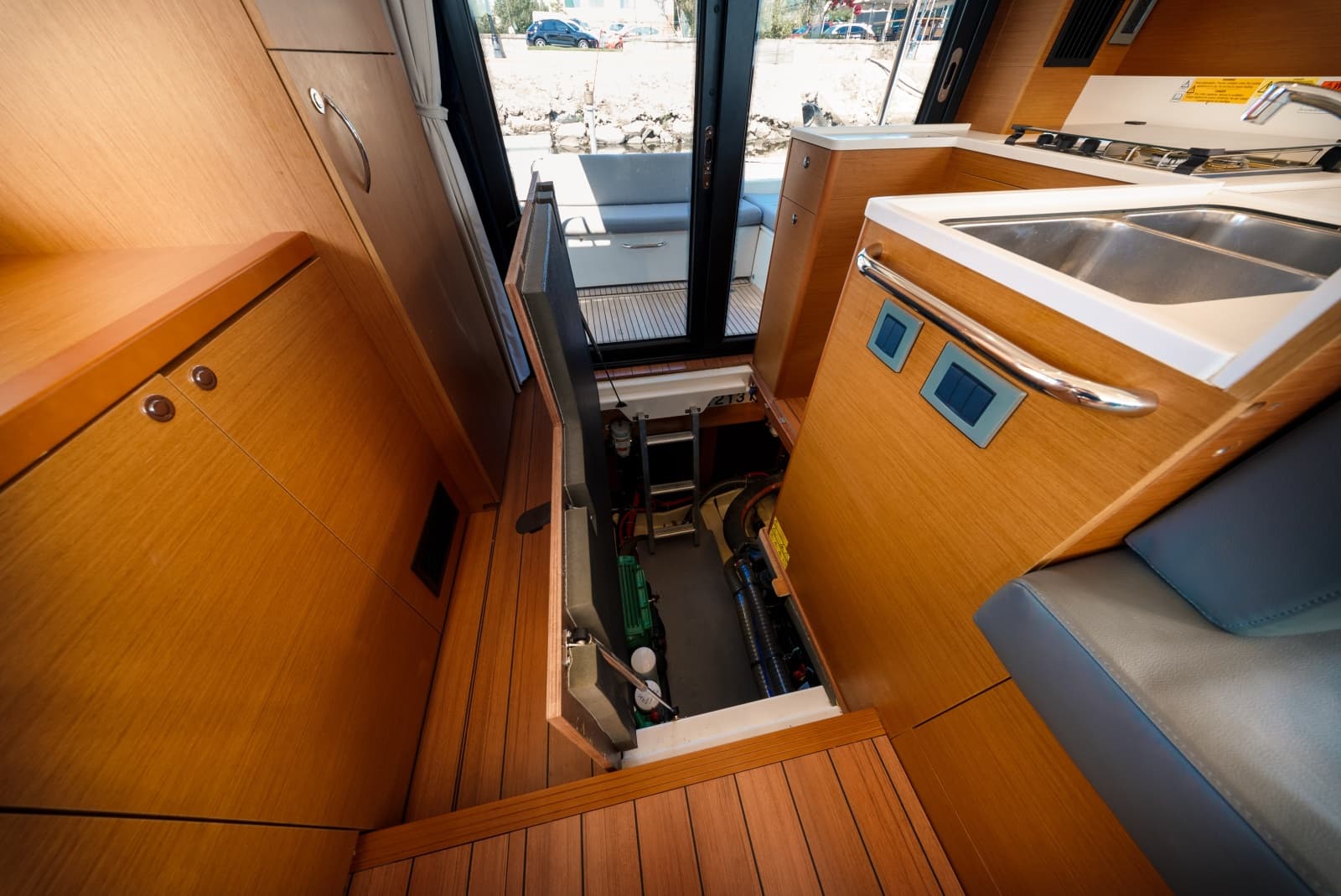 2026 Beneteau Swift Trawler 54 - Photo 23